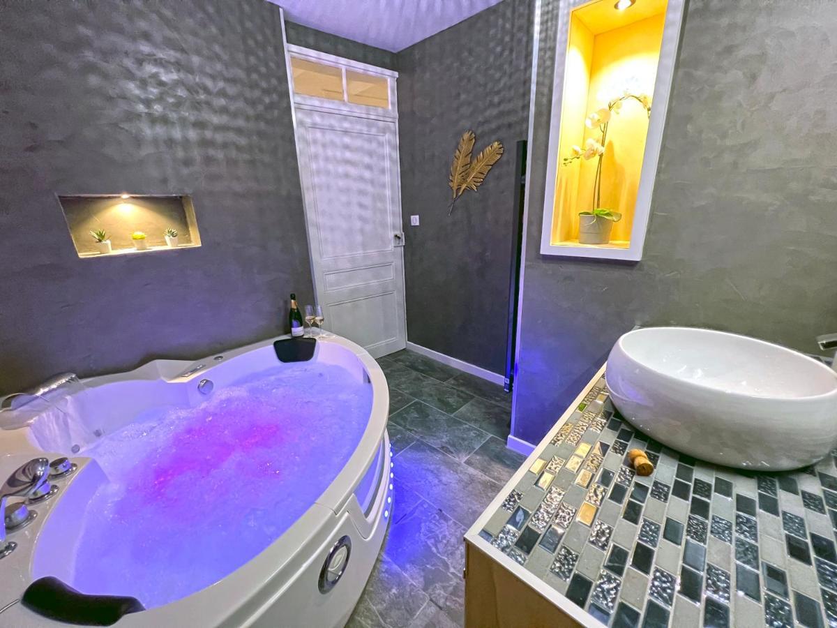 Gite Cosy Avec Jacuzzi Classe 3 Etoiles Poncin 외부 사진